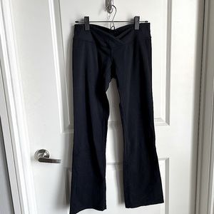 Black Low Rise Flare Yoga Pants with Crossover Band